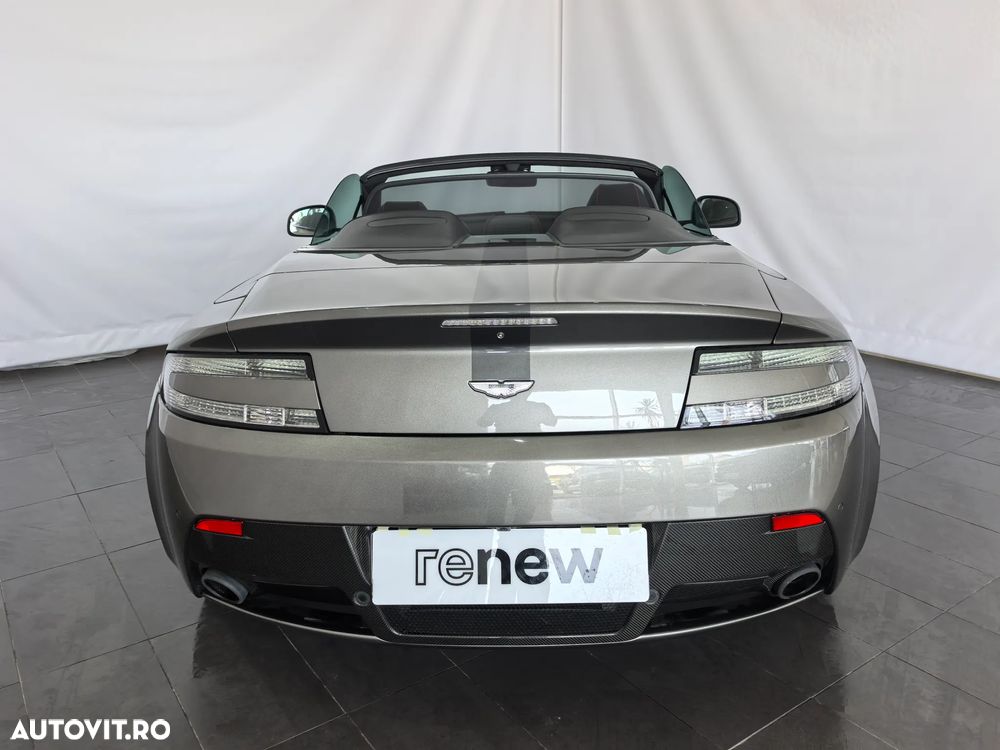 Aston Martin V8 Vantage S - 14
