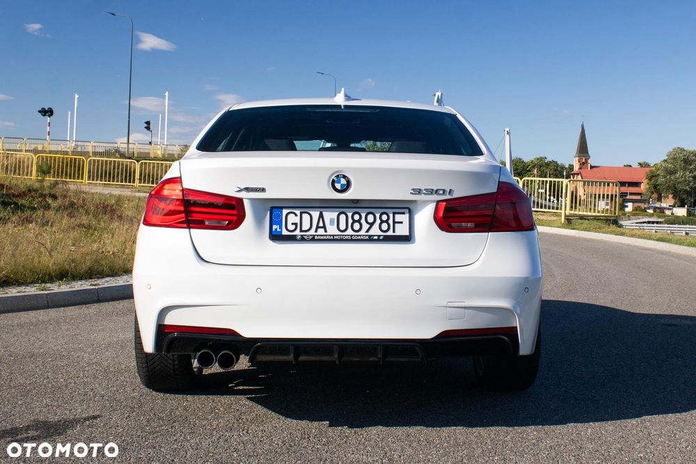 BMW Seria 3 330i GPF xDrive M Sport - 15