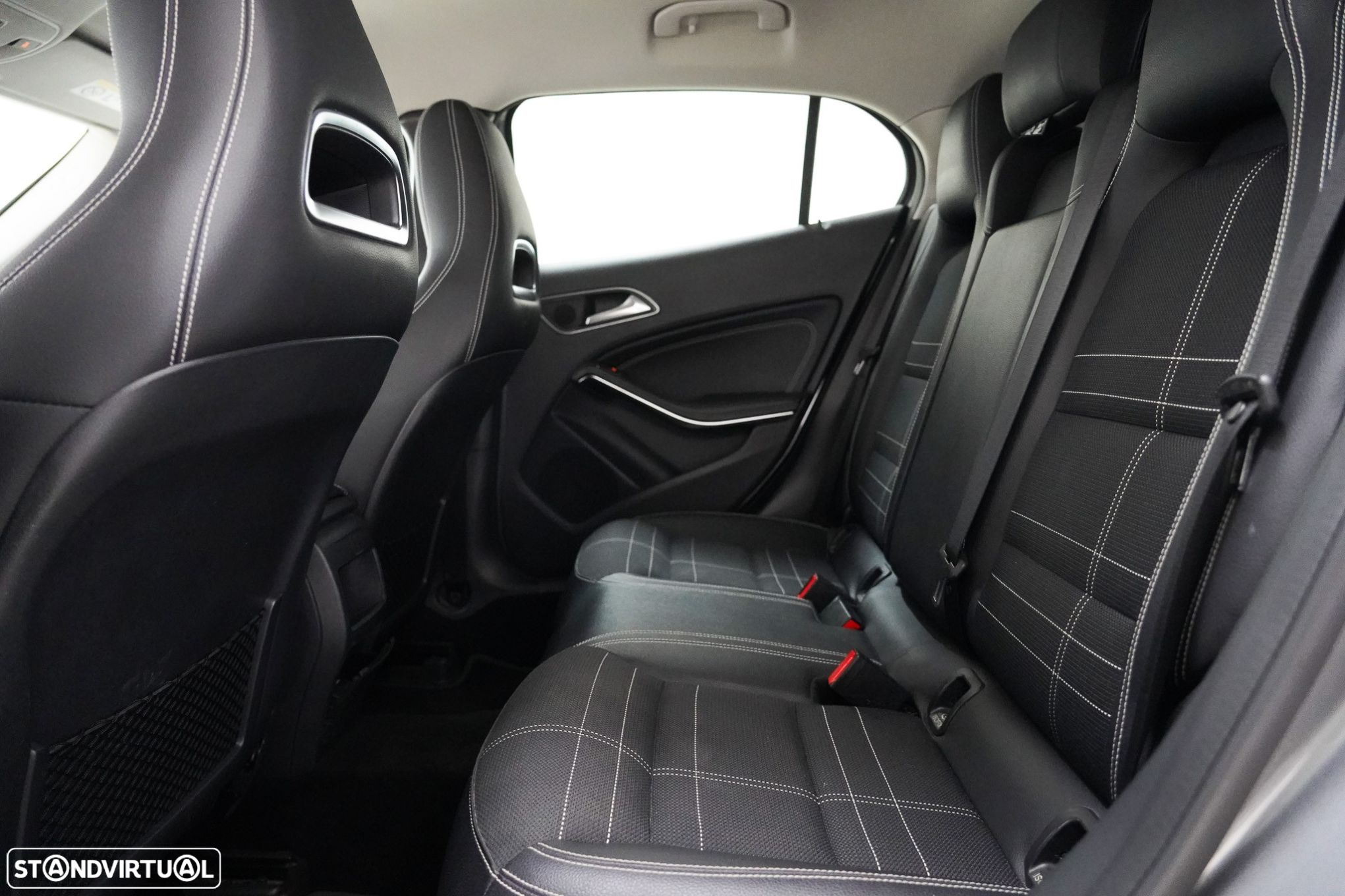 Mercedes-Benz GLA 180 CDi Urban Aut. - 7