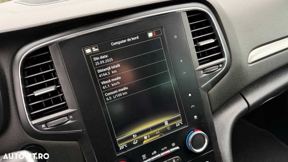 Renault Megane TCe 140 GPF EDC INTENS - 17