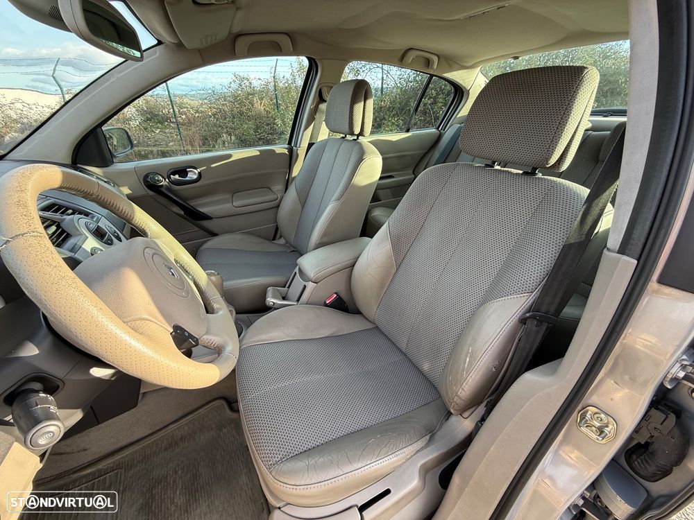 Renault Mégane 1.5 dCi Confort Privilége - 6