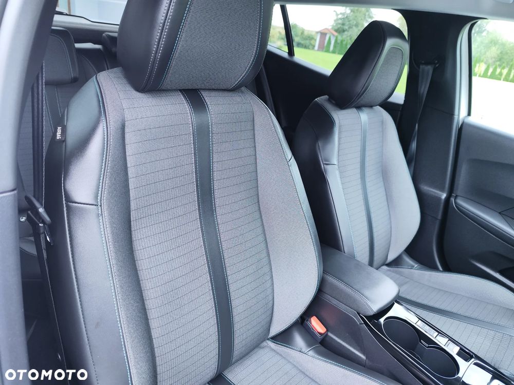 Peugeot 2008 1.2 PureTech Allure S&S EAT8 - 17