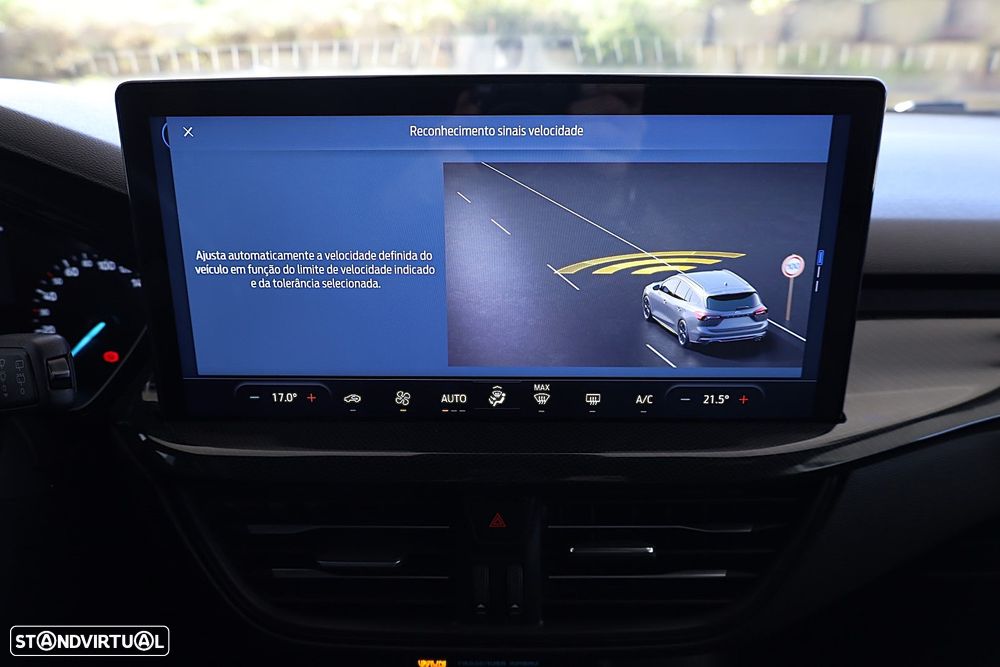 Ford Focus SW 1.0 EcoBoost MHEV ST-Line X - 37