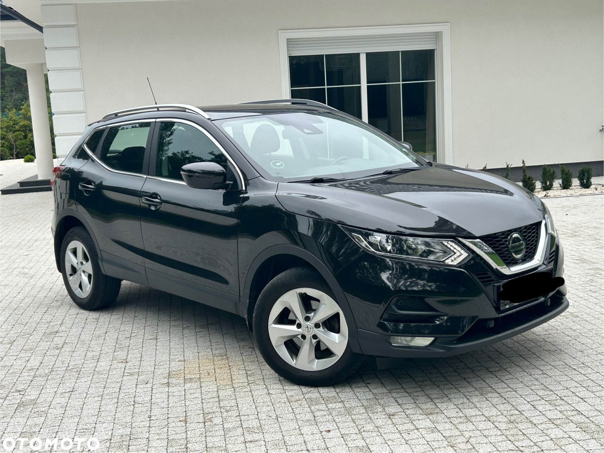 Nissan Qashqai - 1