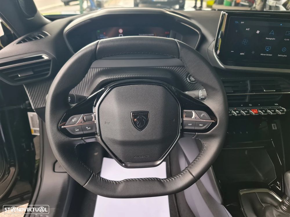 Peugeot 2008 1.2 PureTech Allure Pack - 33