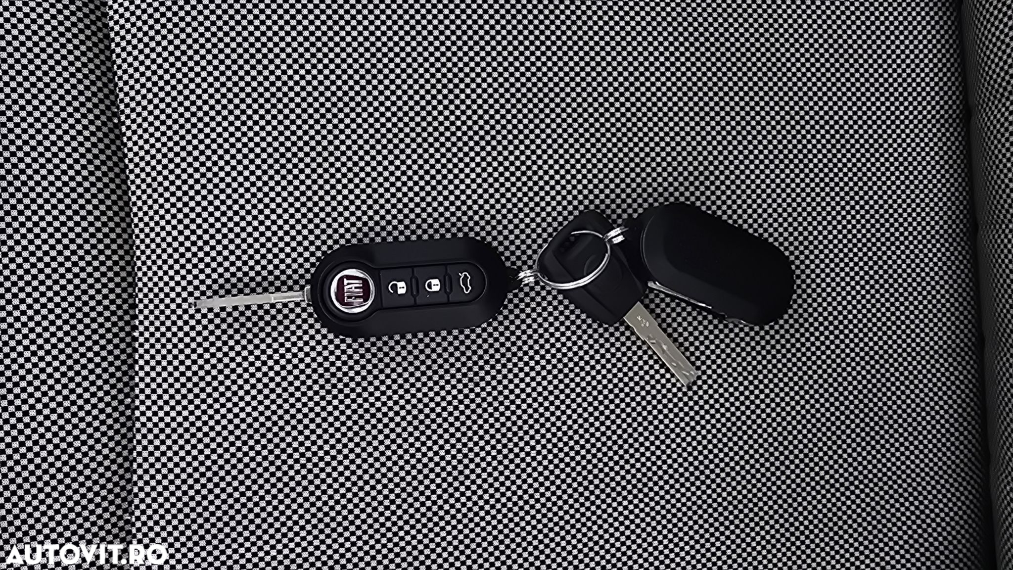 Fiat 500 1.2 Lounge - 21