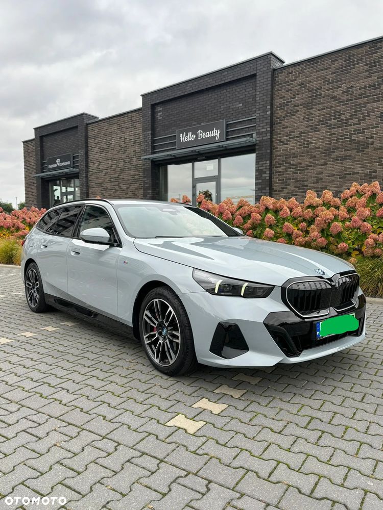 BMW i5 - 1