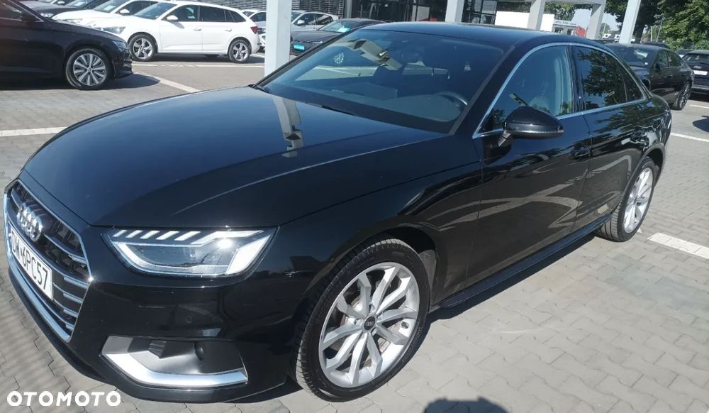 Audi A4 - 1