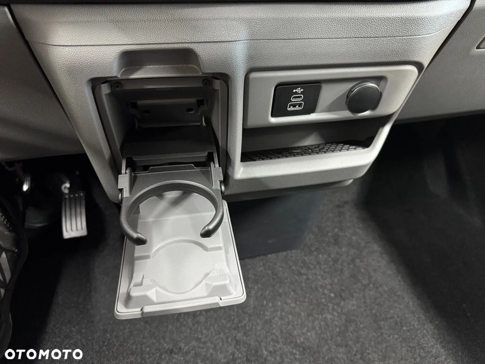 Ford Tourneo Custom 2.0 EcoBlue 320 L2 Titanium - 29