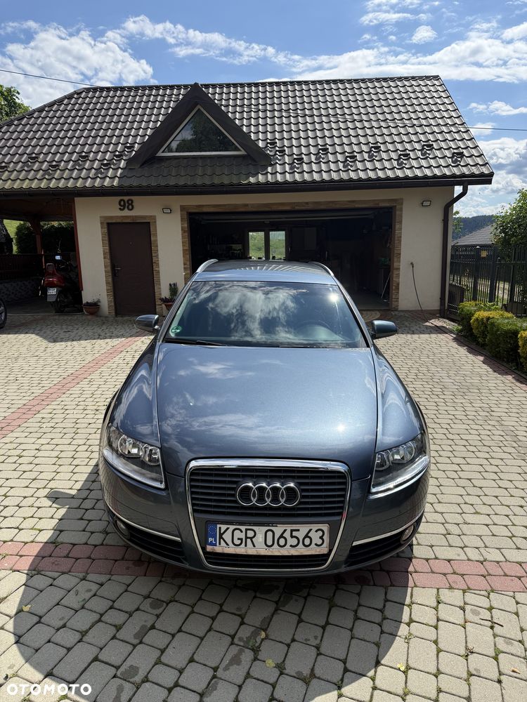 Audi A6 Avant - 1