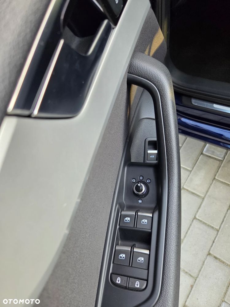 Audi A4 Limousine - 19