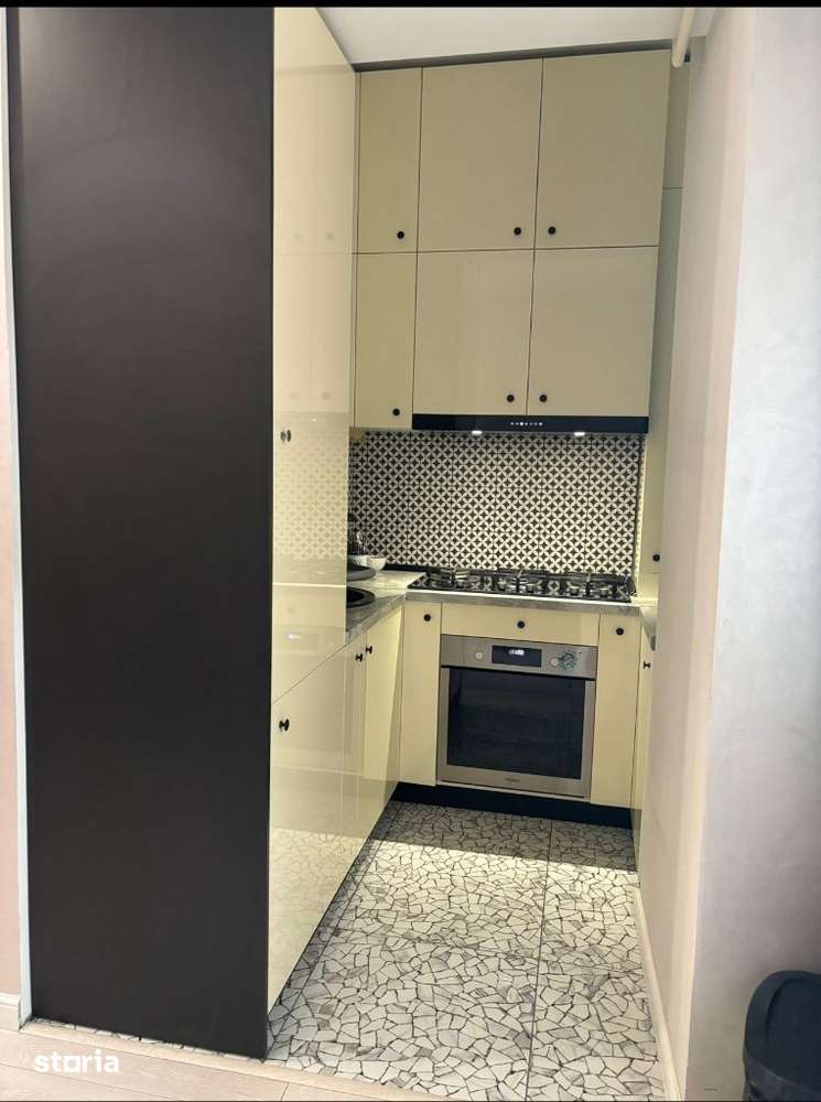 URGENT 178.000 e 3c PALAS MALL-CENTRU 65 mp bloc finalizat mobilat — fotografia 3