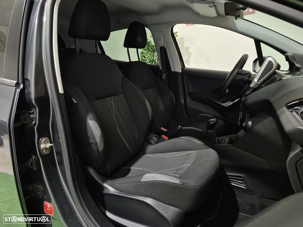 Peugeot 208 1.2 VTi Active - 20