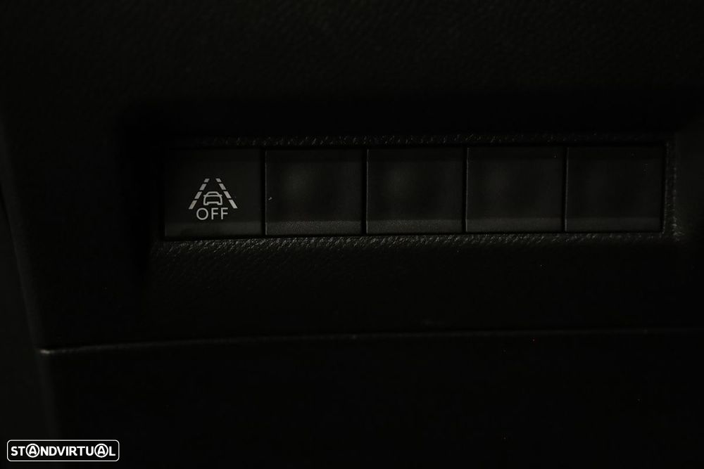 Peugeot 2008 1.2 PureTech GT EAT8 - 19