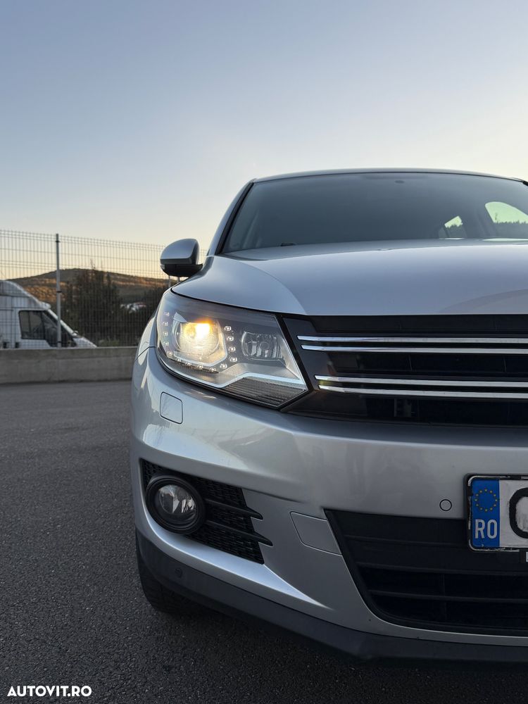 Volkswagen Tiguan 2.0 TDI 4Motion DSG Sport & Style - 17