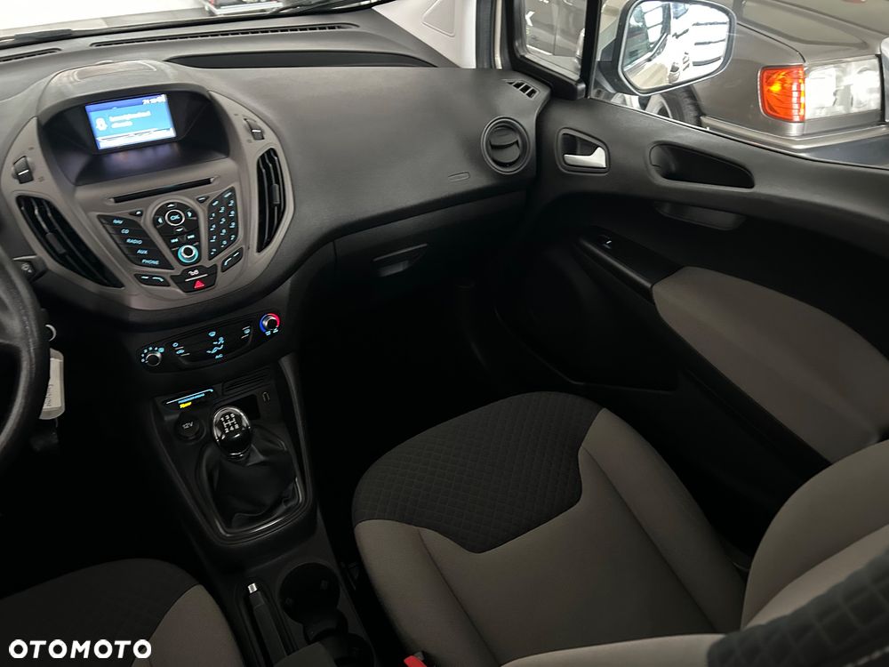 Ford Tourneo Courier 1.0 EcoBoost S&S Ambiente - 20