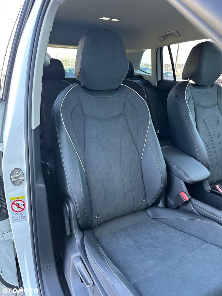 Volkswagen Tiguan - 21