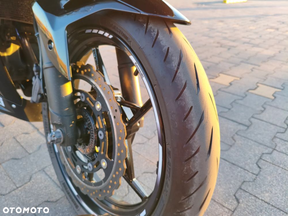 Kawasaki Ninja 400 - 7