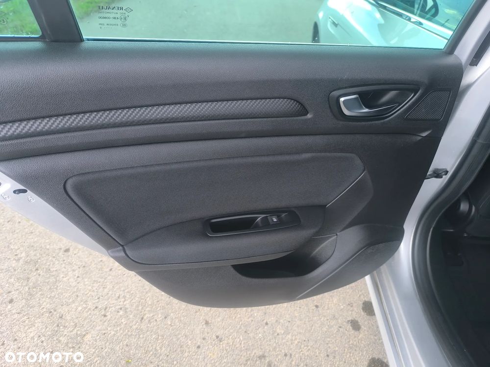 Renault Megane 1.3 TCe FAP Limited EDC - 17