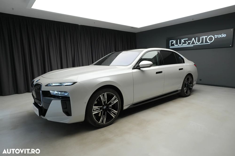 BMW Seria 7 740d xDrive MHEV - 8