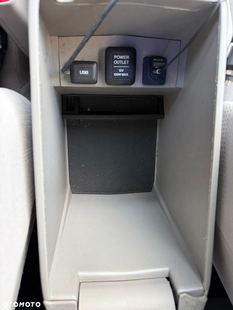 Honda Civic 1.8 i-VTEC Sport - 27