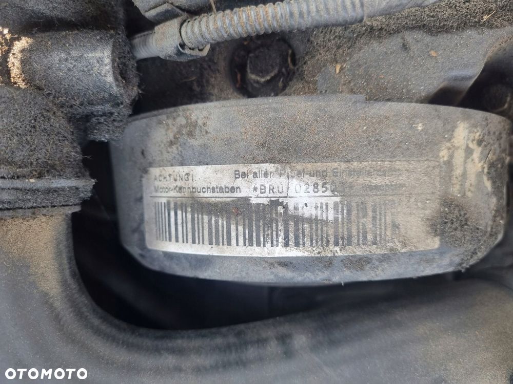 VOLKSWAGEN GOLF V 03-09 2004 r. SILNIK 1,9 TDI 66 kW 90 KM BRU EU - 3