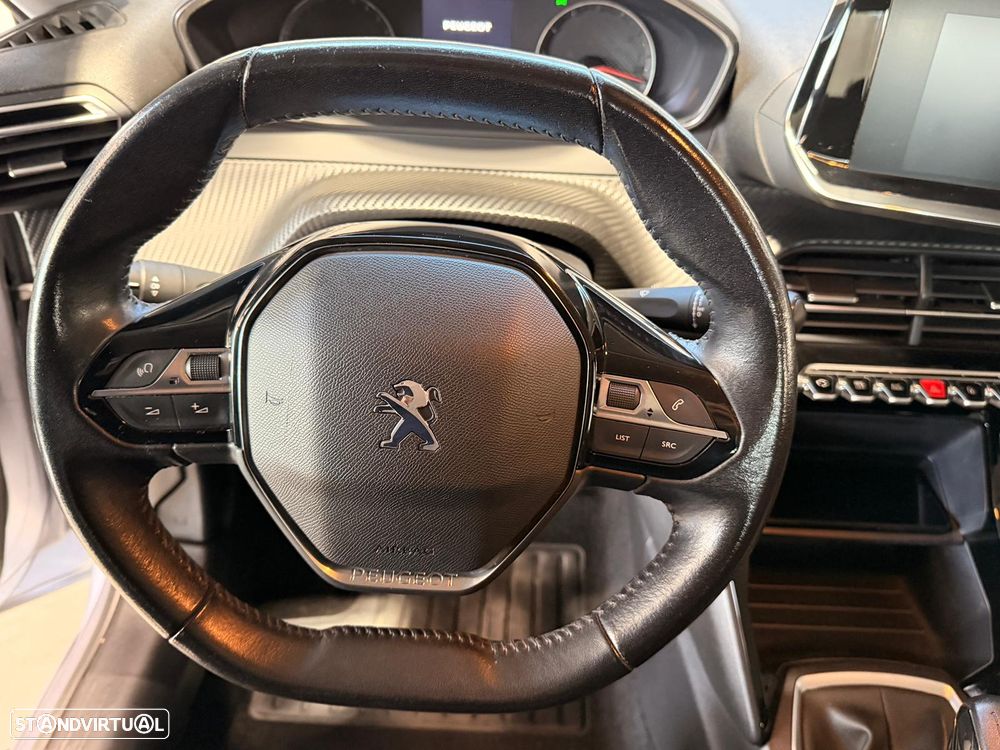 Peugeot 208 1.2 PureTech Active - 10
