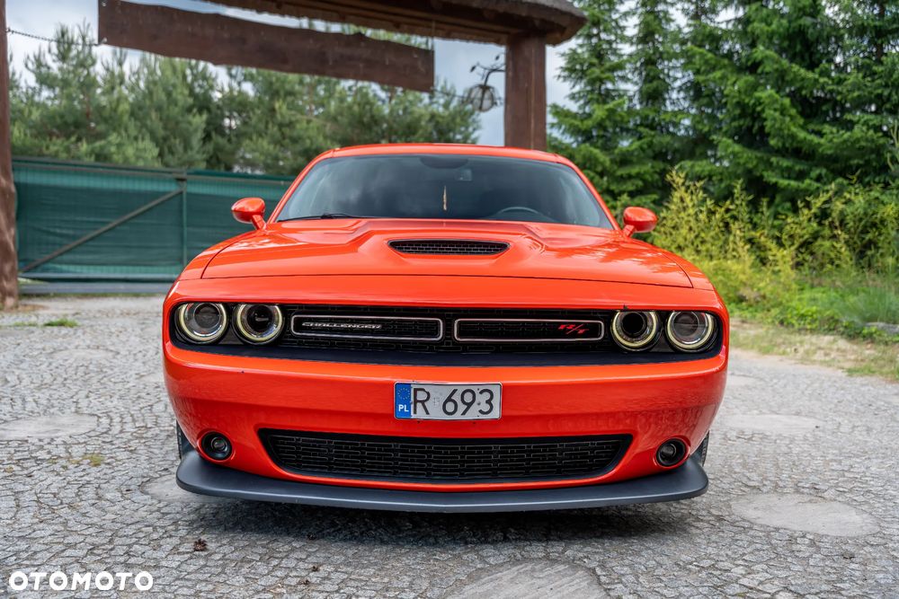 Dodge Challenger 5.7 R/T - 18