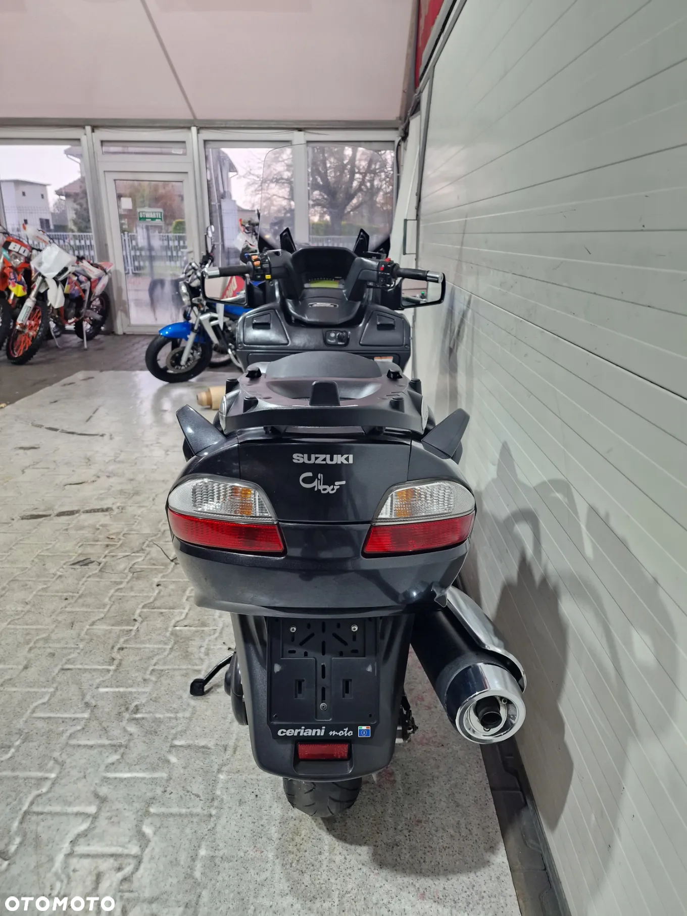 Suzuki Burgman - 7