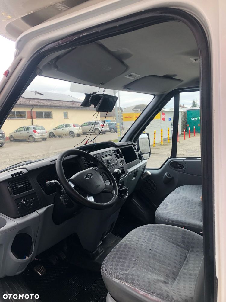 Ford Transit - 8