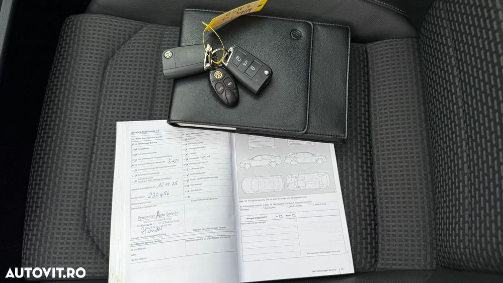 Volkswagen Golf 2.0 TDI (BlueMotion Technology) DSG Highline - 33