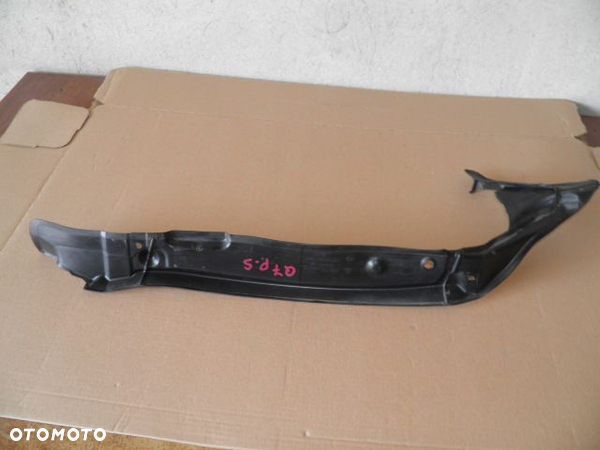 OSŁONA BŁOTNIKA AUDI Q7 LIFT PRAWA 4L0821112