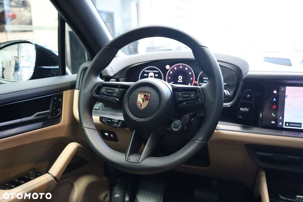 Porsche Cayenne - 15