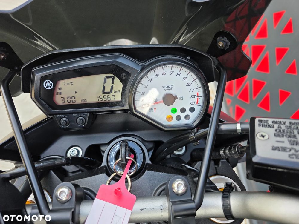 Yamaha FZ8 - 19