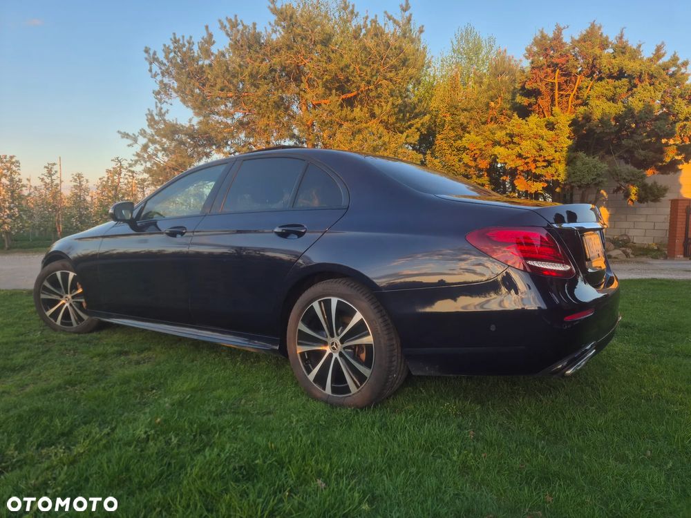 Mercedes-Benz Klasa E 220 d Business Edition 9G-TRONIC - 11