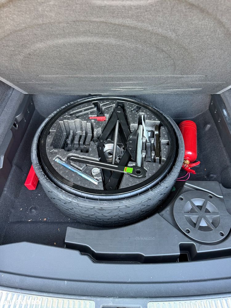 Volkswagen Touareg V6 TDI 4MOTION R-Line - 21