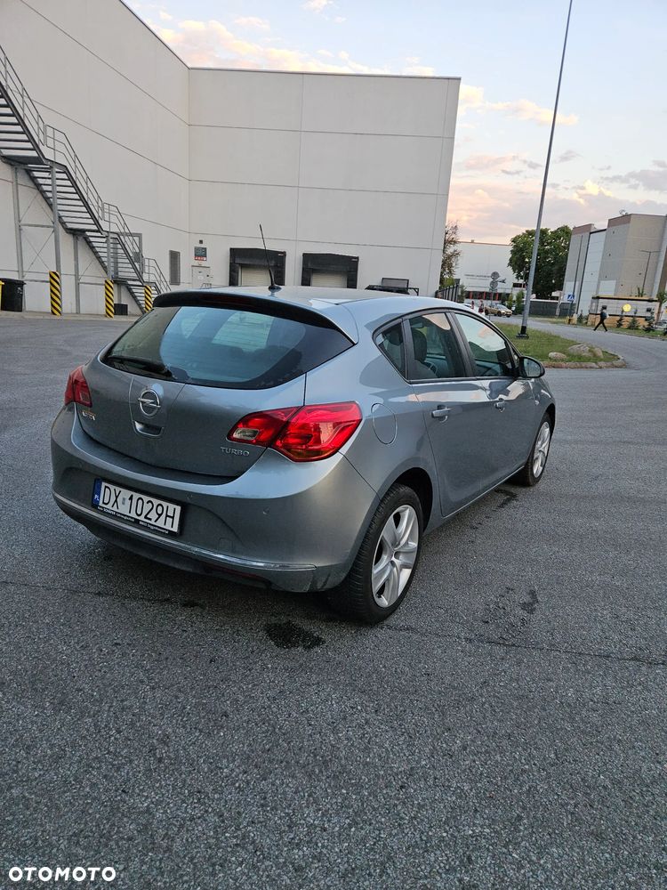 Opel Astra 1.4 Turbo Active - 10