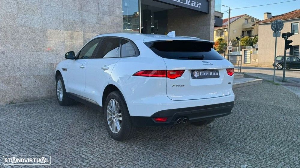 Jaguar F-Pace 2.0 i4D Pure Aut. - 6