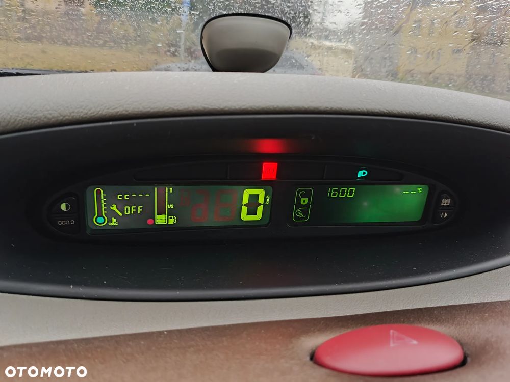 Citroën Xsara Picasso 1.6 HDi Exclusive - 23