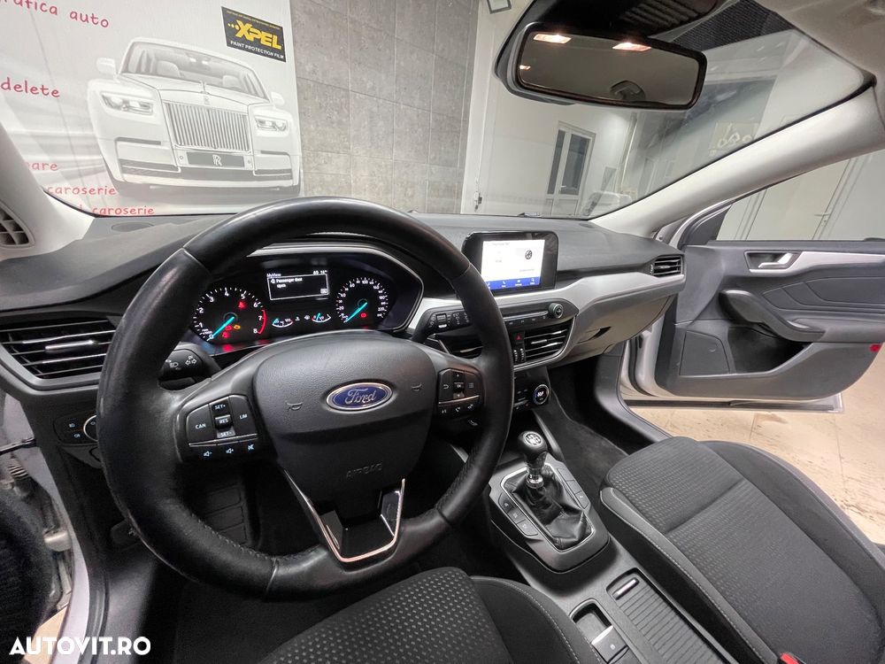 Ford Focus 1.0 EcoBoost Trend - 12