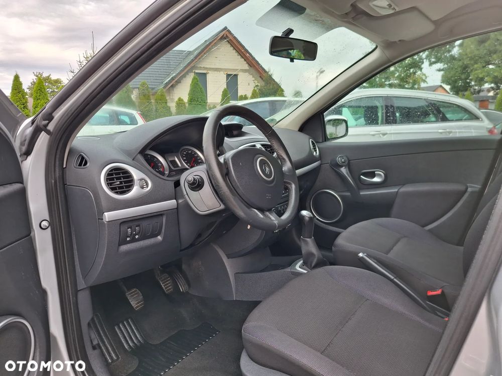 Renault Clio 1.2 TCE Authentique - 23