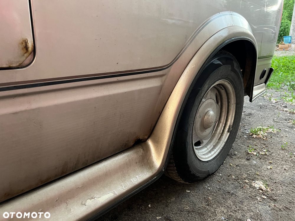 Chevrolet Astro 4.3i V6 - 21