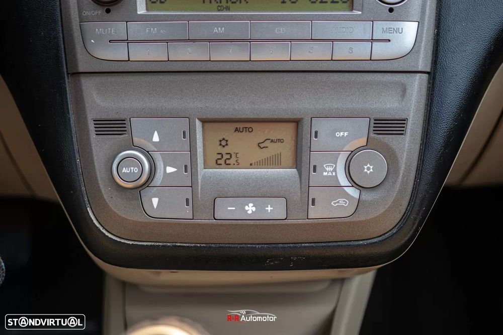 Fiat Linea 1.3 M-Jet Emotion - 20