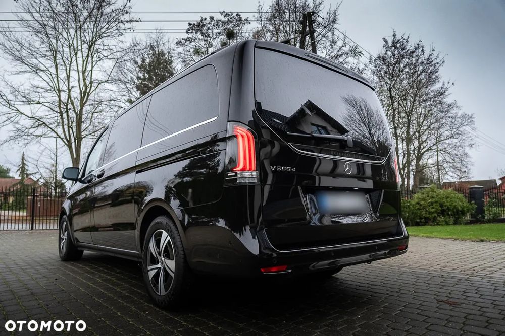 Mercedes-Benz Klasa V 300 d Avantgarde 9G-Tronic (d³ugi) - 5