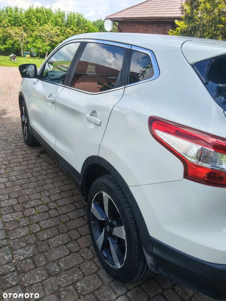 Nissan Qashqai 1.2 DIG-T Xtronic 360 - 4