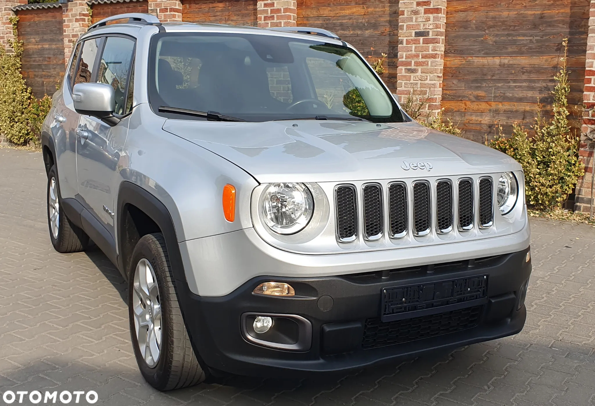 Jeep Renegade - 8