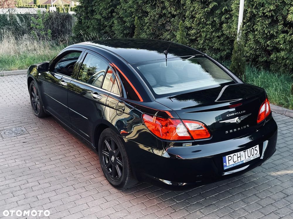 Chrysler Sebring - 11