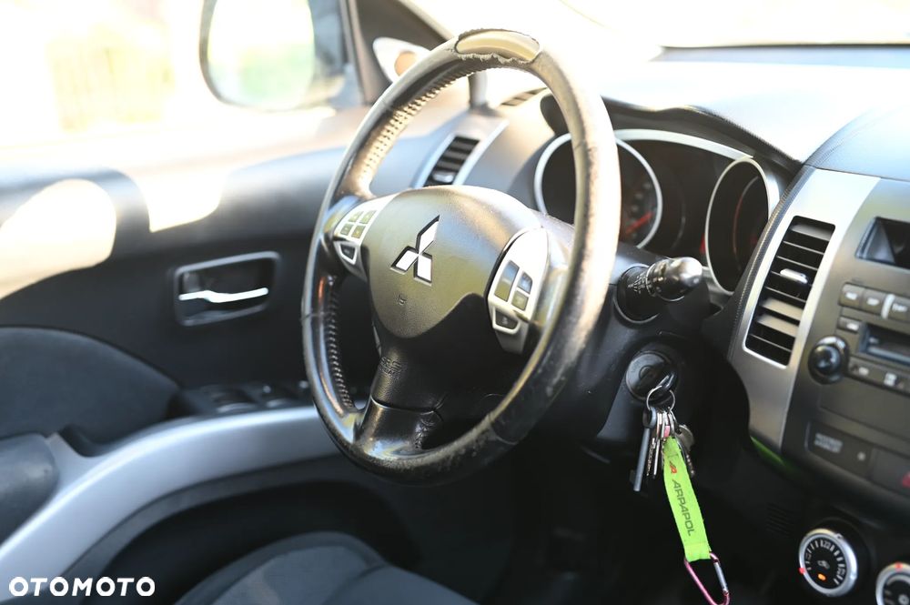 Mitsubishi Outlander 2.0 DID Intense - 5