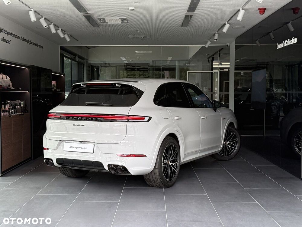 Porsche Cayenne - 7