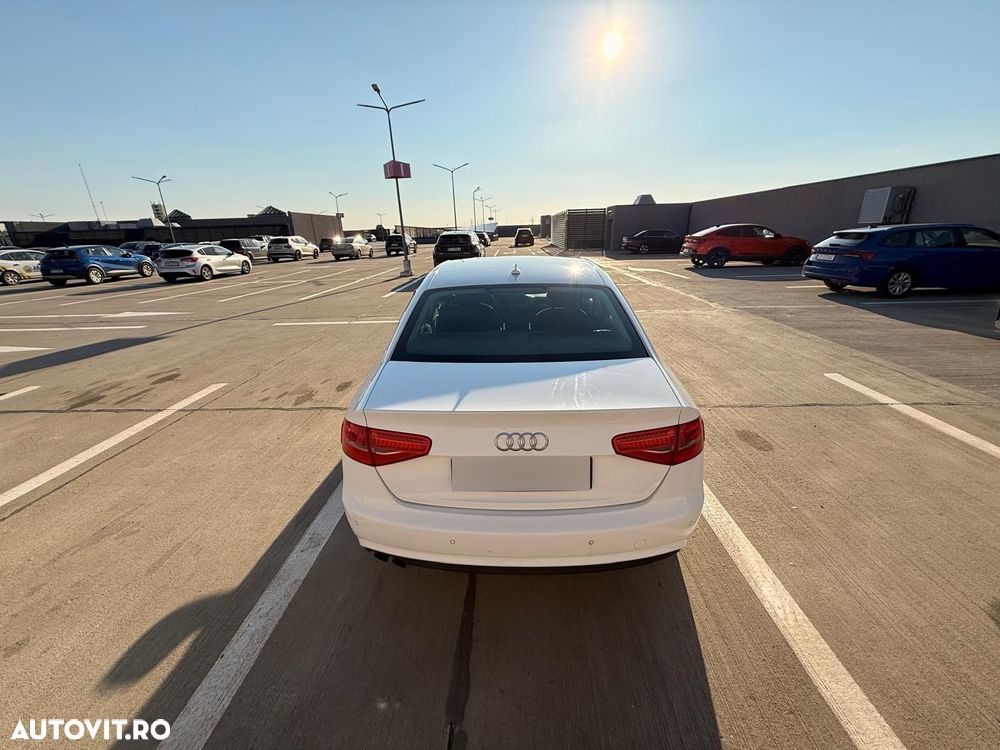 Audi A4 2.0 TDI DPF Attraction - 8